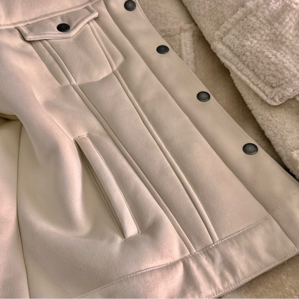 Levi’s Women Cream Faux Jacket - Picture 6 of 11